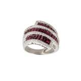 Bague en or avec rubis et diamants. Diamond 21th century - Foto 1