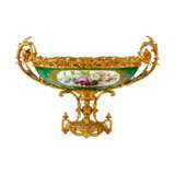 Большой вазон золоченой бронзы и фарфора в стиле Наполеона III. 19 век. Фарфор Napoleon III 19th century г. - фото 2