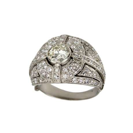 Cocktail ring in platinum with diamonds Art Deco style. 20th century. Platinum 20th century - photo 2