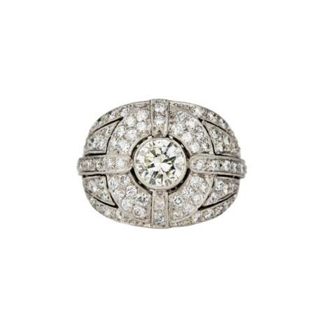 Cocktail ring in platinum with diamonds Art Deco style. 20th century. Platinum 20th century - photo 3