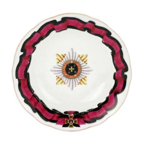 Plate of the Order service from Popovs factory. 1840-1850s Porcelain Hand Painted 19th century - photo 1