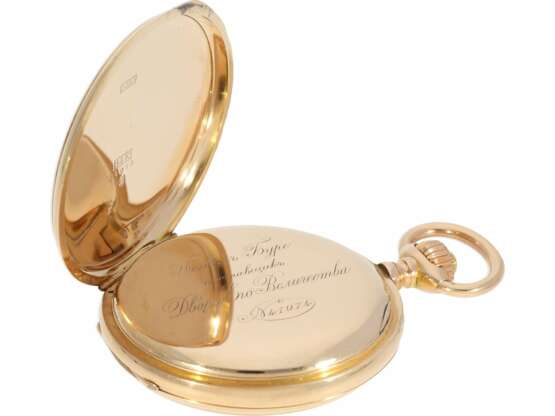Taschenuhr: hervorragend erhaltene, mehrfarbige goldene und emaillierte Prunksavonette, vermutlich Präsent-Uhr des russischen Zaren, Pavel Buhre No. 41974, ca. 1900 - фото 8