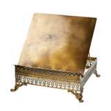 Table chaire en bronze et laiton Dore. 20i&egrave;me si&egrave;cle. Bronze and brass Eclecticism 20th century - photo 2