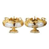 Pair of round vases in cast glass and gilded bronze with swans motif. France 20th century. Glass 20th century - photo 3