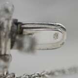 White gold bracelet with diamond flower links. Diamonds 21th century - photo 5