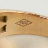 Gold ring with sapphire and diamonds. Diamond 20th century - photo 7