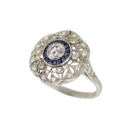 Art Deco style ring in 900 platinum with diamonds and sapphires. Sapphire 20th century - photo 1