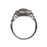 Elegant platinum ring with diamonds and sapphires. Platinum 21th century - photo 5