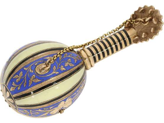 Anhängeuhr/Formuhr: Gold/Emaille-Formuhr von herausragender Qualität, die "Neapolitanische Mandoline", Paris 1830, vgl. Sammlung Sandberg S.446-447 - photo 2