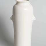 Blanc-de-Chine Vase - photo 2