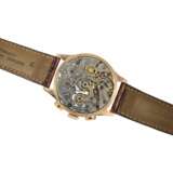 Armbanduhr: Rarität, besonders großer, früher Omega Chronograph in Rotgold, Baujahr 1944 - photo 2