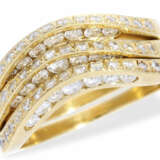 Ring: ausgefallenes, hochwertiges 3-teiliges Goldschmiede-Ringset mit Brillantbesatz, zusammen ca. 1,2ct - фото 2