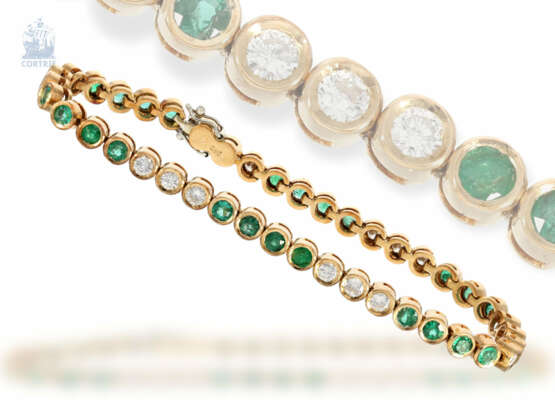 Armband: dekoratives, handgefertigtes vintage Tennisarmband mit Smaragd- und Brillant-Besatz, ca.4ct, new-old-stock, mit Etikett, NP 9800,-DM - Foto 1