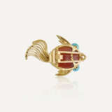 NO RESERVE | CARTIER MID 20TH CENTURY CARNELIAN, TURQUOISE AND DIAMOND FISH BROOCH - Foto 3