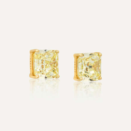 GRAFF COLOURED DIAMOND EARRINGS - Foto 3