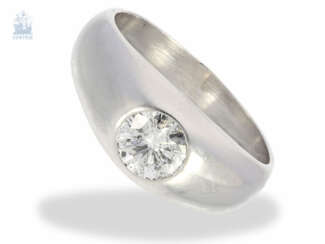Ring: high-quality, white Golden vintage solitaire/brilliant-band-ring. 0,8 ct