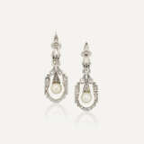 MID 20TH CENTURY CULTURED PEARL AND DIAMOND EARRINGS - Foto 3