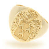 Ring: seltener, antiker Goldschmiedering mit Wappengemme - photo 1