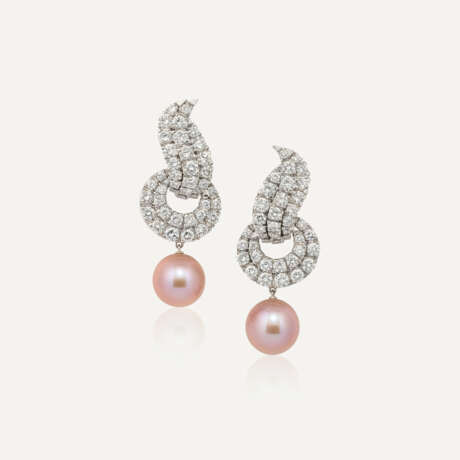 DIAMOND AND COLOURED CULTURED PEARL EARRINGS - Foto 1