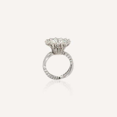 STERLÉ MID 20TH CENTURY DIAMOND RING - photo 4
