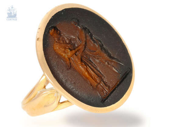 Ring: antiker Siegelring mit Steingemme, 19. Jahrhundert, Gemme möglicherweise deutlich älter - фото 1