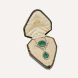 EARLY 20TH CENTURY EMERALD AND DIAMOND PENDENT NECKLACE - фото 1