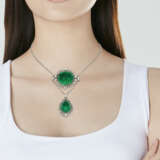 EARLY 20TH CENTURY EMERALD AND DIAMOND PENDENT NECKLACE - Foto 4