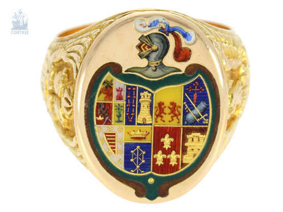 Ring: unikater, antiker Goldschmiedering mit emaillierter Wappen-Gemme, Siegelring/Wappenring, vermutlich aus Adelsbesitz - Foto 1