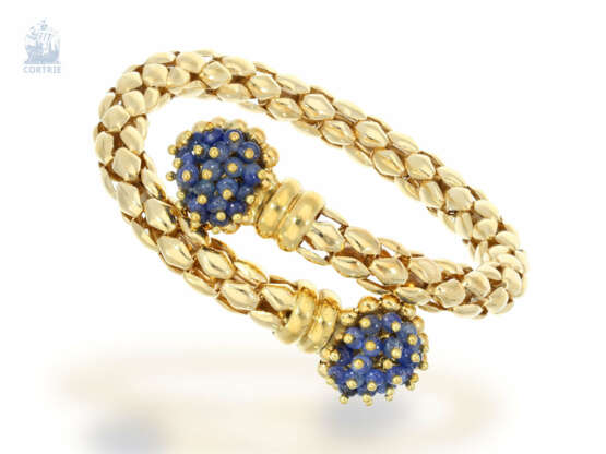 Armband: sehr dekorativer vintage Armreif, Goldschmiedearbeit aus 18K Gold, Saphirbesatz - фото 1