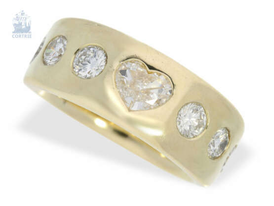 Ring: massiver, ehemals sehr teurer Goldschmiedering mit Diamant-Herz und hochwertigem Brillantbesatz - photo 1