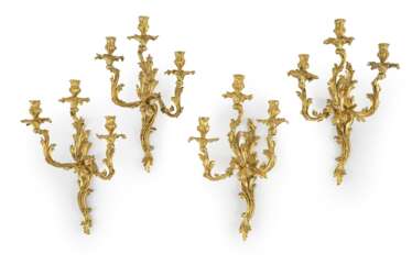 Folge von vier seltenen Louis XV Wandappliken aus Bronze