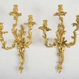 Folge von vier seltenen Louis XV Wandappliken aus Bronze - photo 3