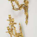 Folge von vier seltenen Louis XV Wandappliken aus Bronze - photo 4