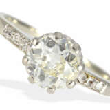 Ring: feiner und hochwertiger antiker Damenring mit großem Altschliff-Diamant, ca. 1,35ct - Foto 3