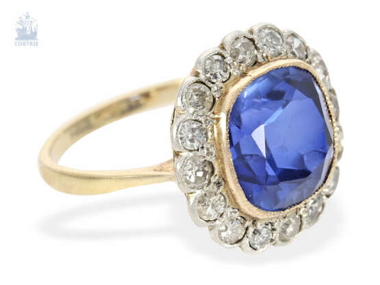 Ring: filigraner, antiker Ring mit Saphir/Diamantbesatz, vermutlich England um 1900 - photo 3