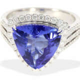 Ring: luxuriöser Tansanit/Brillantring, neuwertige Goldschmiedeanfertigung, 5,64ct - фото 1