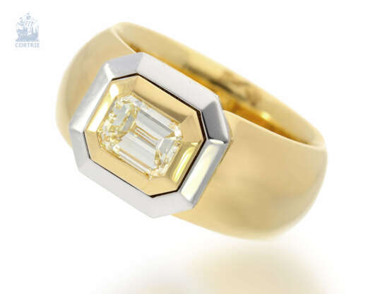 Ring: massiver und ehemals sehr teurer Diamant-Goldschmiedering, feiner Baguette-Diamant von 1,1ct, Handarbeit, 18K Gold - фото 1