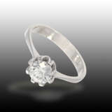 Ring: klassischer Solitär/Diamantring, hochwertiger Brillant in super Qualität, 1,2ct River E/SI1, HRD-Kurz-Report - photo 3