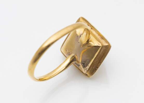 Ring mit Bergkristall im gotischen Stil - Foto 2