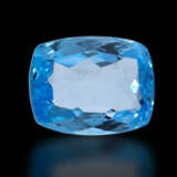 Topas: ausgefallener, besonders großer natürlicher Blautopas, 67,86ct, DSEF Gutachten - photo 1