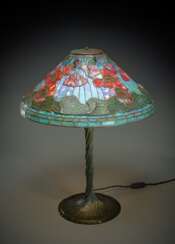 Große Tischlampe im Stil von Tiffany