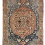 Teppich mit antiker Ushak-Musterung - Foto 1