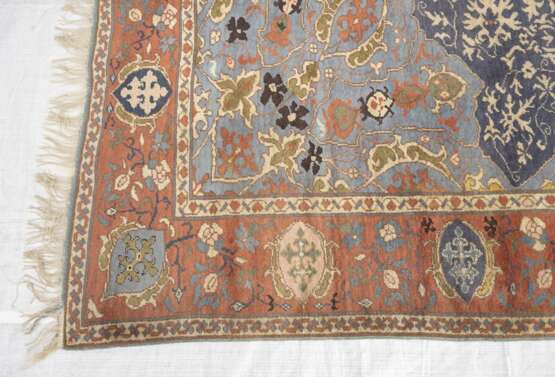 Teppich mit antiker Ushak-Musterung - Foto 7