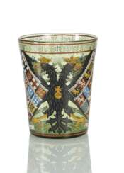 Becherglas mit Reichsadler und Quarterionenwappen