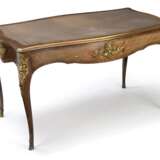 Bureau-Plat im Louis-XV-Stil - фото 4