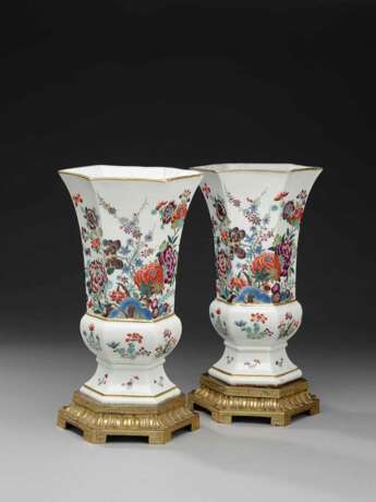 Ein Paar Vasen - Foto 3