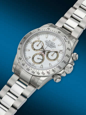 ROLEX, WELL-PRESERVED AND STICKERED STAINLESS STEEL 'DAYTONA', REF. 116520 - photo 2