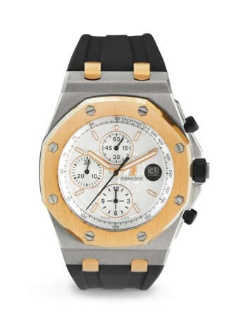 AUDEMARS PIGUET, RARE AND LIMITED EDITION PINK GOLD AND TITANIUM 'ROYAL OAK OFFSHORE CARLSON', REF. 26105IR - photo 1