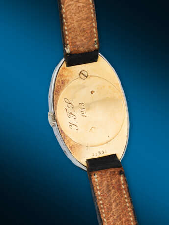 PATEK PHILIPPE, EXTREMELY RARE WHITE AND YELLOW GOLD WRISTWATCH - Foto 3