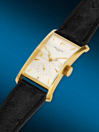 PATEK PHILIPPE, HIGHLY RARE AND DESIRABLE YELLOW GOLD WRISTWATCH, 'HOUR GLASS', REF. 1593 - фото 2
